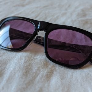 Raen Nevin sunglasses in Black and Nomad Print